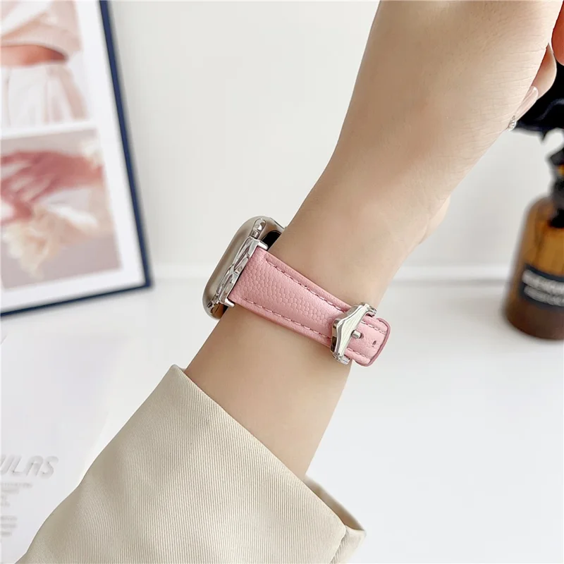 For Apple Watch Series 10 46mm / Ultra 2 Ultra 49mm / 9 8 7 45mm / SE (2023) SE (2022) SE 6 5 4 44mm / 3 2 1 42mm Leather Watch Band - Silver / Pink