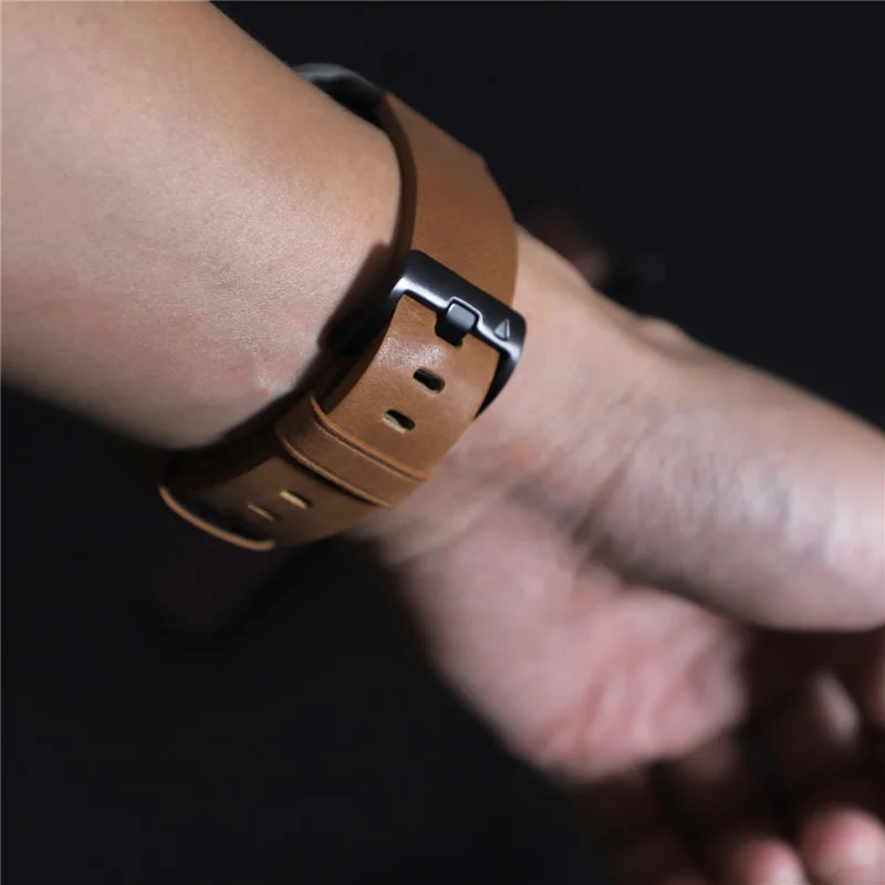 Waxed Genuine Cow Leather Watch Band for Apple Watch 10 46mm / Ultra 2 Ultra 49mm / 9 8 7 45mm / SE (2023) SE (2022) SE 6 5 4 44mm / 3 2 1 42mm - Brown