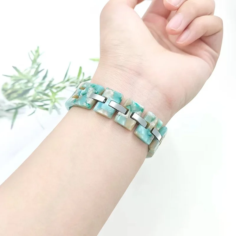 Resin Strap for Apple Watch Series 10 42mm  /  9 8 7 41mm  /  SE (2023) SE (2022) SE 6 5 4 40mm  /  3 2 1 38mm Bracelet Watch Band - Green