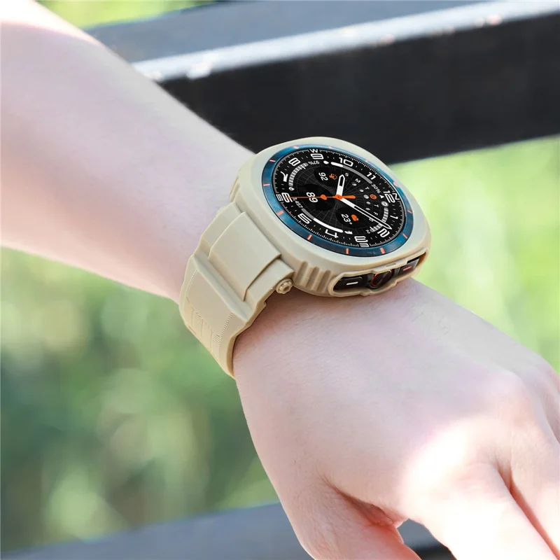 For Samsung Galaxy Watch Ultra 47mm Watch Strap TPU Band with PC Watch Case - Gold