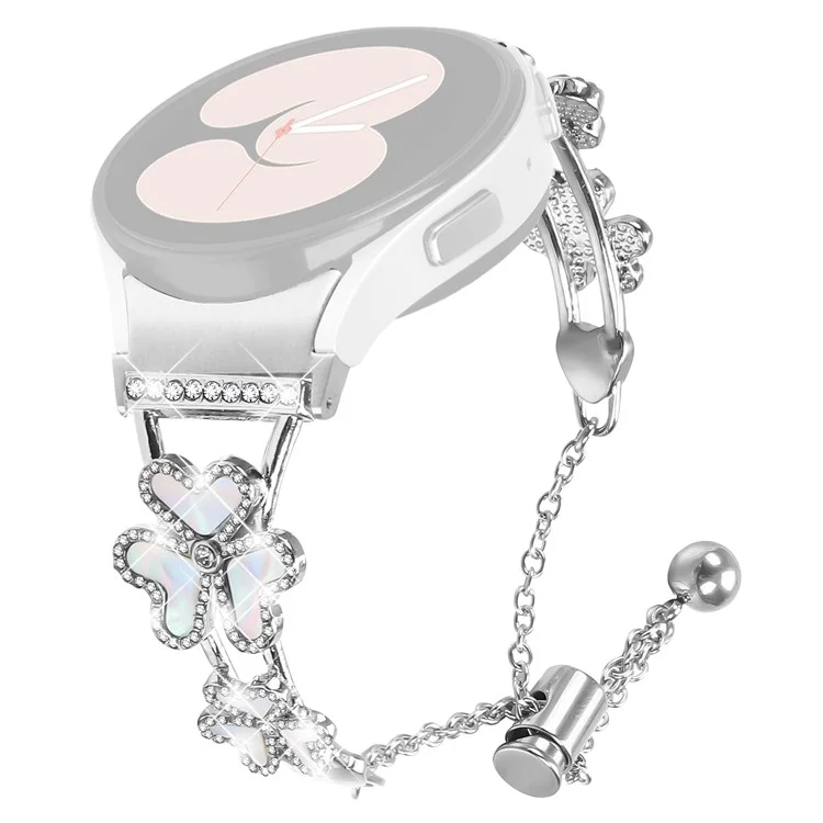 Bracelet métallique avec connecteur pour Samsung Galaxy Watch5 / Watch4 40 / 42 / 44 / 45 / 46 mm, bracelet de montre avec décoration trèfle - Argent