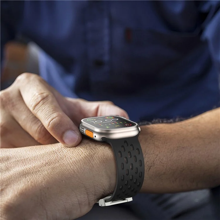 KALEBOL Silikonarmband für Apple Watch Series 10 Ultra 9 8 7 SE 6 5 4 3 2 1 46mm 49mm 45mm 44mm 42mm mit hohlem Riemen und Silberschnalle - Schwarz