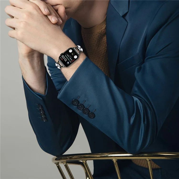Bracelet de montre pour Apple Watch Série 10 Ultra 9 8 7 SE 6 5 4 3 2 1 46 mm 49 mm 45 mm 44 mm 42 mm - Trèfle en alliage de zinc métallique - Noir
