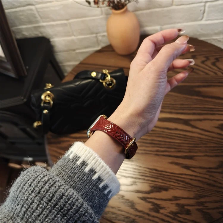Watch Band For Apple Watch Series 10 9 8 7 SE 6 5 4 3 2 1 42mm 41mm 40mm 38mm Heart Pattern Embossed Genuine Leather Strap - Wine Red