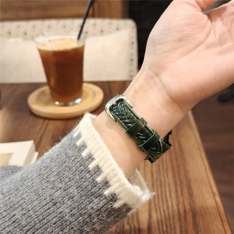 Bracelet de montre de 22 mm en cuir véritable gaufré motif cœur pour Huawei Watch GT 5 Pro 46 mm / GT 5 46 mm / GT 4 46 mm / Watch 4 - Vert foncé