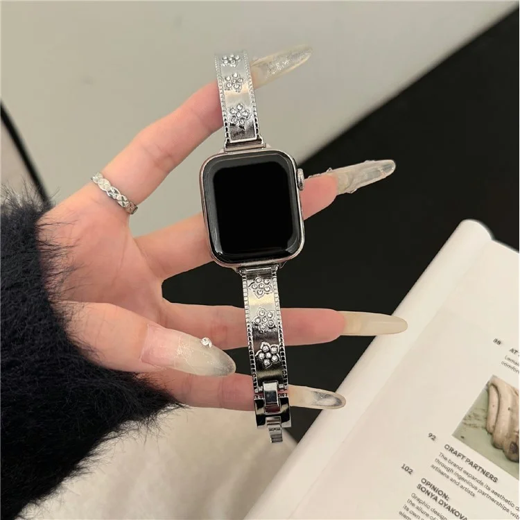 Metal Watch Strap for Apple Watch Series 10 9 8 7 SE 6 5 4 3 2 1 42mm 41mm 40mm 38mm Flower Rhinestone Decor Bracelet Band - Silver