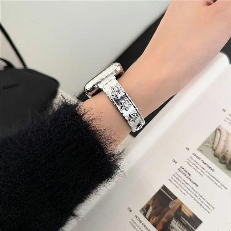 Metal Watch Strap for Apple Watch Series 10 9 8 7 SE 6 5 4 3 2 1 42mm 41mm 40mm 38mm Flower Rhinestone Decor Bracelet Band - Silver