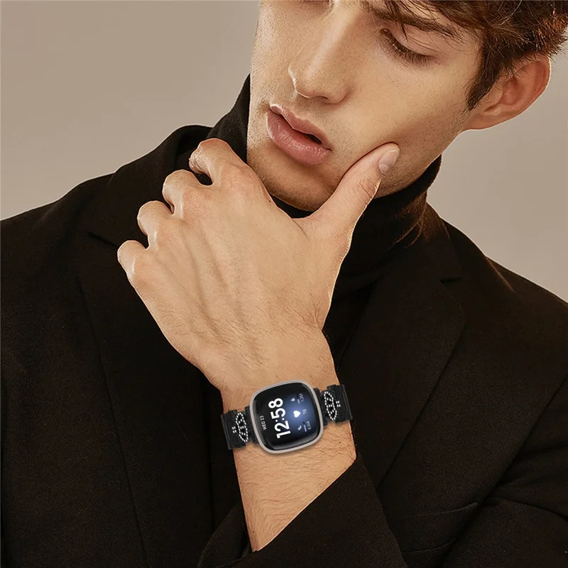 Stainless Steel Strap for Fitbit Versa 4 / Sense 2 Crown Shape Rhinestone Decor Watch Band - Black