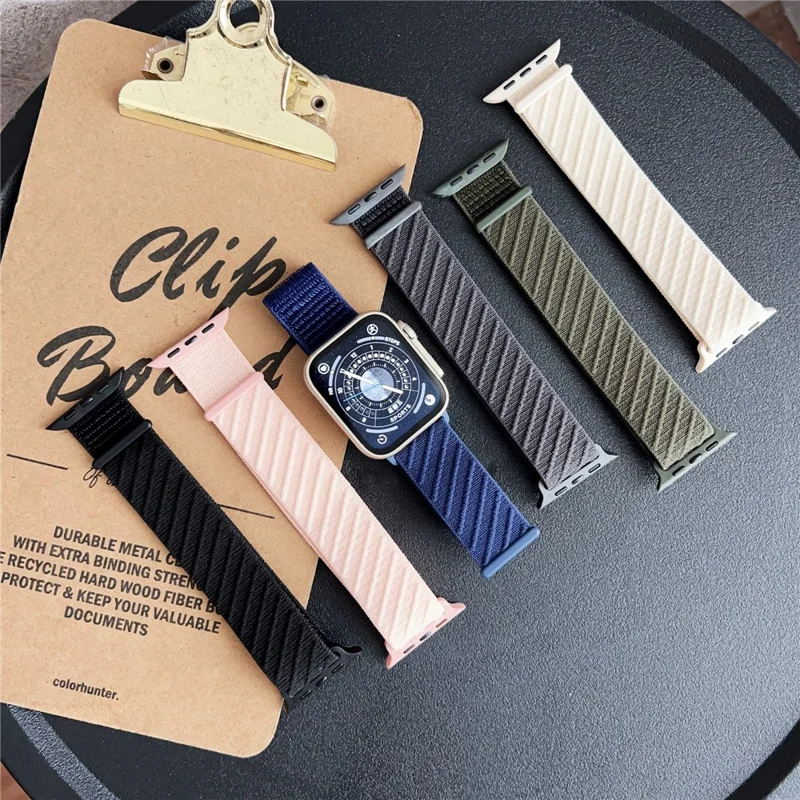 Cinturino per Apple Watch Serie 10 9 8 7 SE 6 5 4 3 2 1 42mm 41mm 40mm 38mm Strisce Diagonali Cinturino Regolabile in Nylon - Blu