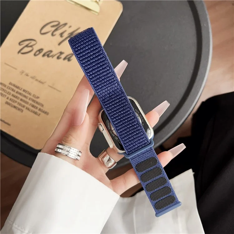 Cinturino per Apple Watch Series 10 Ultra 9 8 7 SE 6 5 4 3 2 1 46mm 49mm 45mm 44mm 42mm Strisce Diagonali Cinturino Regolabile in Nylon - Blu