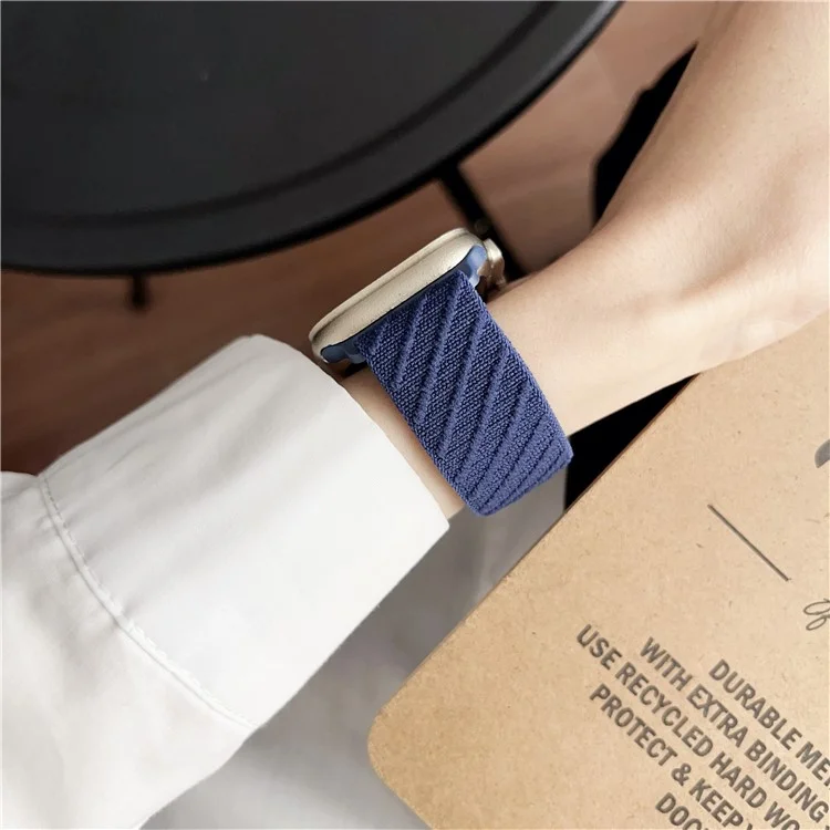 Cinturino per Apple Watch Series 10 Ultra 9 8 7 SE 6 5 4 3 2 1 46mm 49mm 45mm 44mm 42mm Strisce Diagonali Cinturino Regolabile in Nylon - Blu
