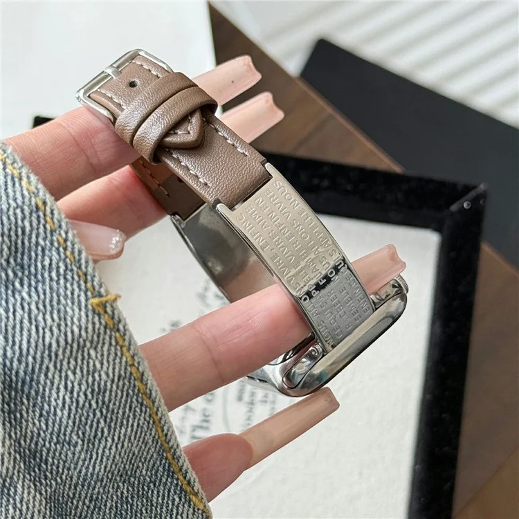 Cinturino per Apple Watch Serie 10 9 8 7 SE 6 5 4 3 2 1 42mm 41mm 40mm 38mm Poesia Piastra metallica curva Cinturino da polso - Pelle marrone