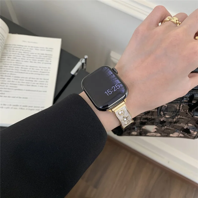 Bracelet de montre pour Apple Watch Series 10 9 8 7 SE 6 5 4 3 2 1 42mm 41mm 40mm 38mm Décor en Zircon Bracelet en Cuir de Vache Véritable - Noir