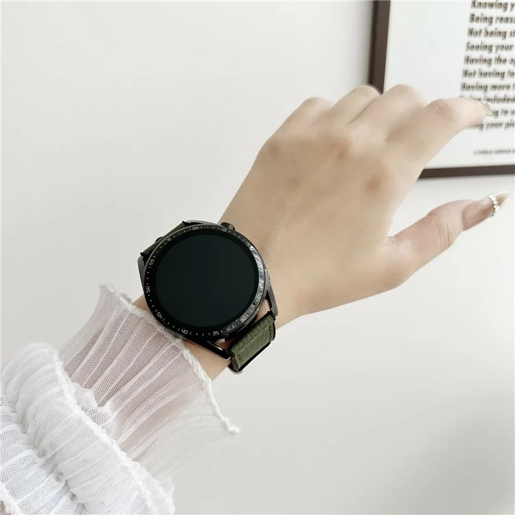 Correa Universal de 20 mm para Samsung Galaxy Watch7 / Watch6 - Banda de Silicona Revestida de Cuero, Color Verde Ejército