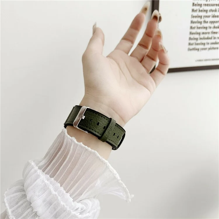 Correa Universal de 20 mm para Samsung Galaxy Watch7 / Watch6 - Banda de Silicona Revestida de Cuero, Color Verde Ejército