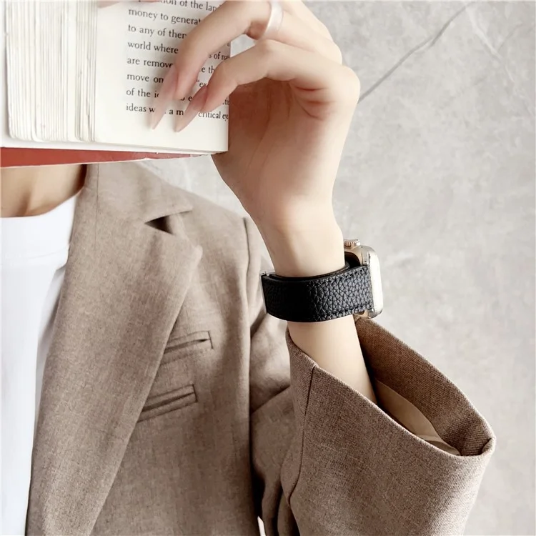 Replacement Strap for Apple Watch Series 10 Ultra 9 8 7 SE 6 5 4 3 2 1 46mm 49mm 45mm 44mm 42mm Bamboo Pattern Leather Watch Band - Tan