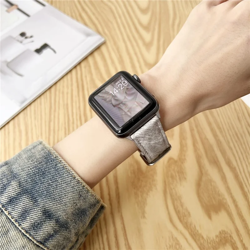 Watch Bands For Apple Watch Ultra 3 2 1 49mm / Series 11 10 46mm / 9 8 7 45mm / SE3 SE2 SE 6 5 4 44mm / 3 2 1 42mm Leather Wrist Strap with Steel Buckle - Bright Blue