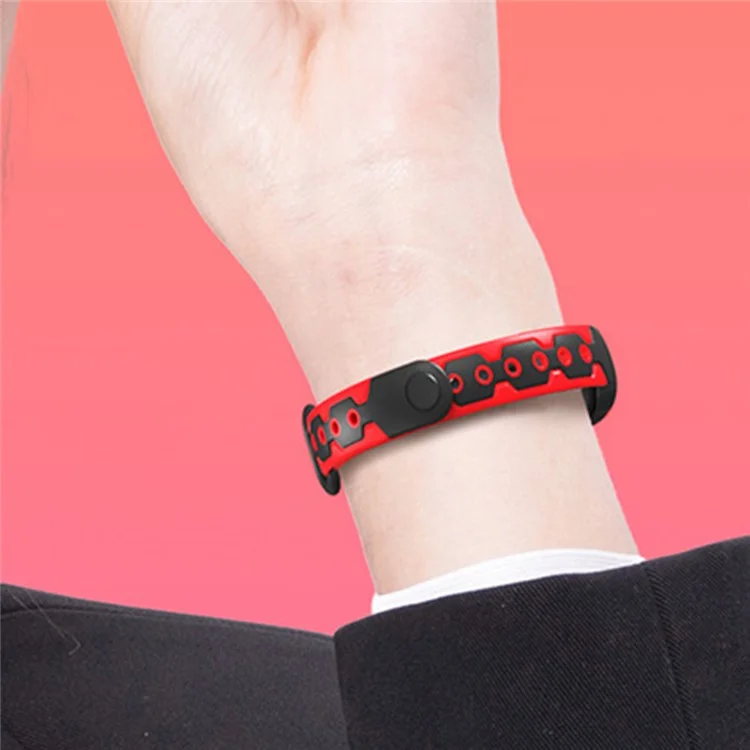 Bi-color Silicone Smart Watch Band Bracelet Wrist Strap Replacement for Xiaomi Mi Band 6 - Black/Green