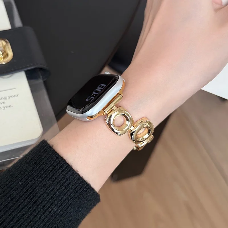 Bracelet de montre pour Apple Watch Series 10 Ultra 9 8 7 SE 6 5 4 3 2 1 46mm 49mm 45mm 44mm 42mm Bracelet Métallique à Trous Carrés et Ronds - Or