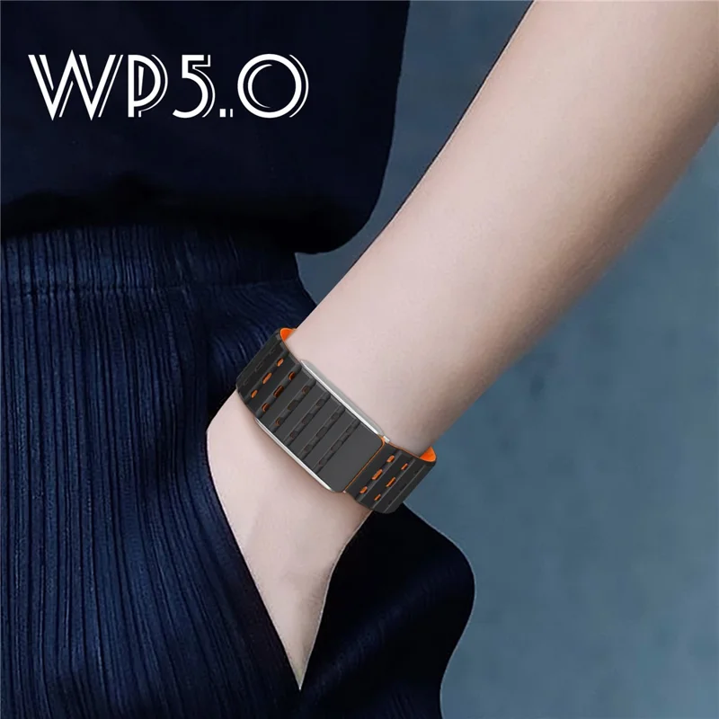 Correa WHOOP 5.0 Transpirable de Diseño Bicolor - Banda de Silicona para Reloj con Cierre Magnético - Negro / Naranja