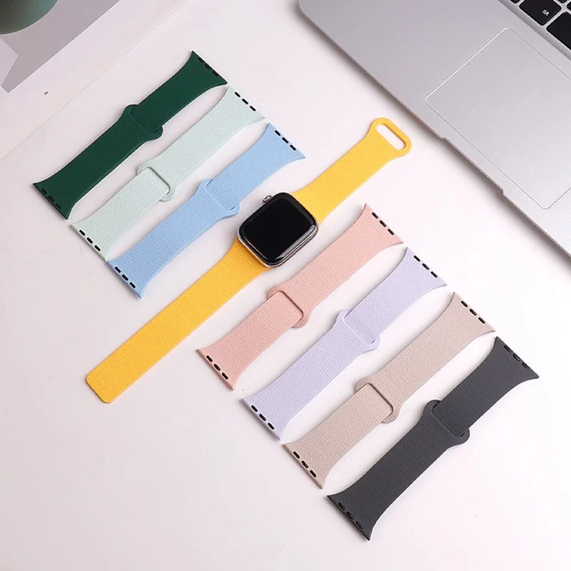 Watch Band For Apple Watch Series 11 10 42mm / 9 8 7 41mm / SE3 SE2 SE 6 5 4 40mm / 3 2 1 38mm Litchi Texture Magnetic Loop Silicone Strap - Rose