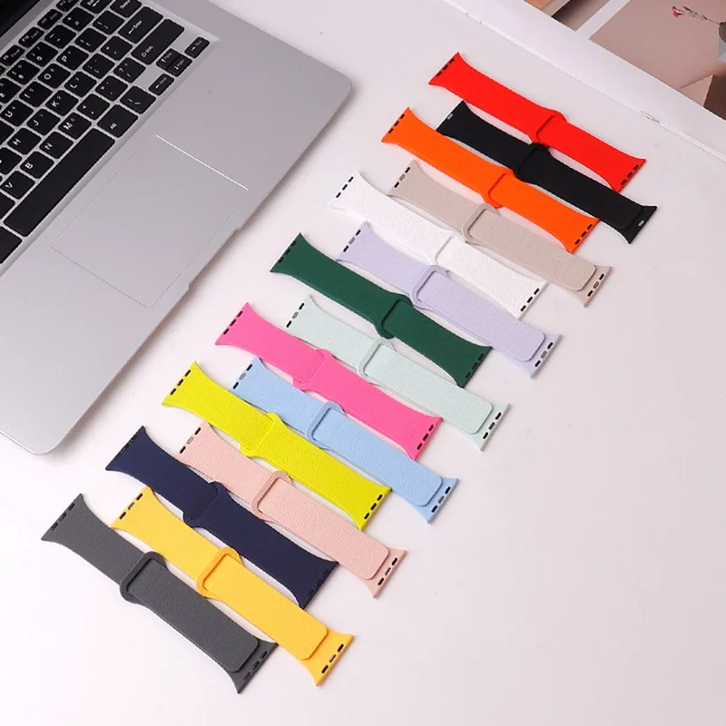 Armband für Apple Watch Series 10 Ultra 9 8 7 SE 6 5 4 3 2 1 46mm 49mm 45mm 44mm 42mm Litschi-Textur Magnetisches Silikonarmband - Blau