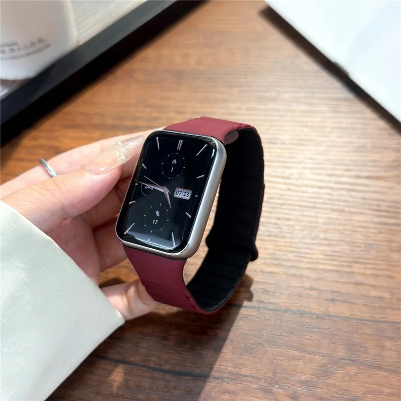Correa de reloj de silicona de 3 cuentas magnéticas para Xiaomi Smart Band 9 Pro / 8 Pro / Redmi Watch 5 / 4 - Rojo vino / Negro