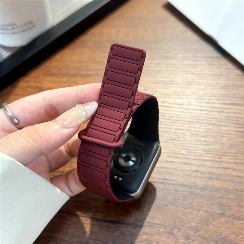 Correa de reloj de silicona de 3 cuentas magnéticas para Xiaomi Smart Band 9 Pro / 8 Pro / Redmi Watch 5 / 4 - Rojo vino / Negro