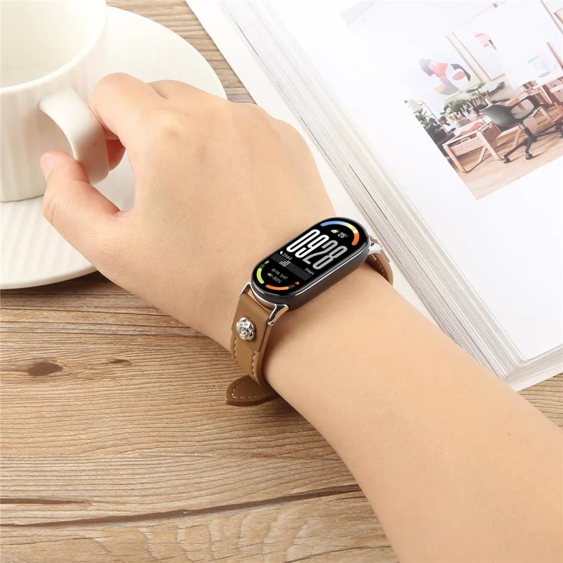 Armband für Xiaomi Smart Band 10 / 9 / 9 NFC / 8, Kamelien-Nieten Mikrofaser Lederband Armband - Braun