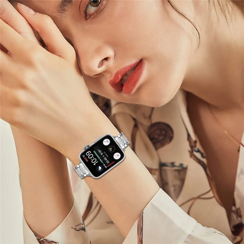 Pulseira de Banda Fina de Liga de Zinco para Apple Watch Series 11 10 42mm / 9 8 7 41mm / SE3 SE2 SE 6 5 4 40mm / 3 2 1 38mm Smart Watch Prata com Decoração de Strass