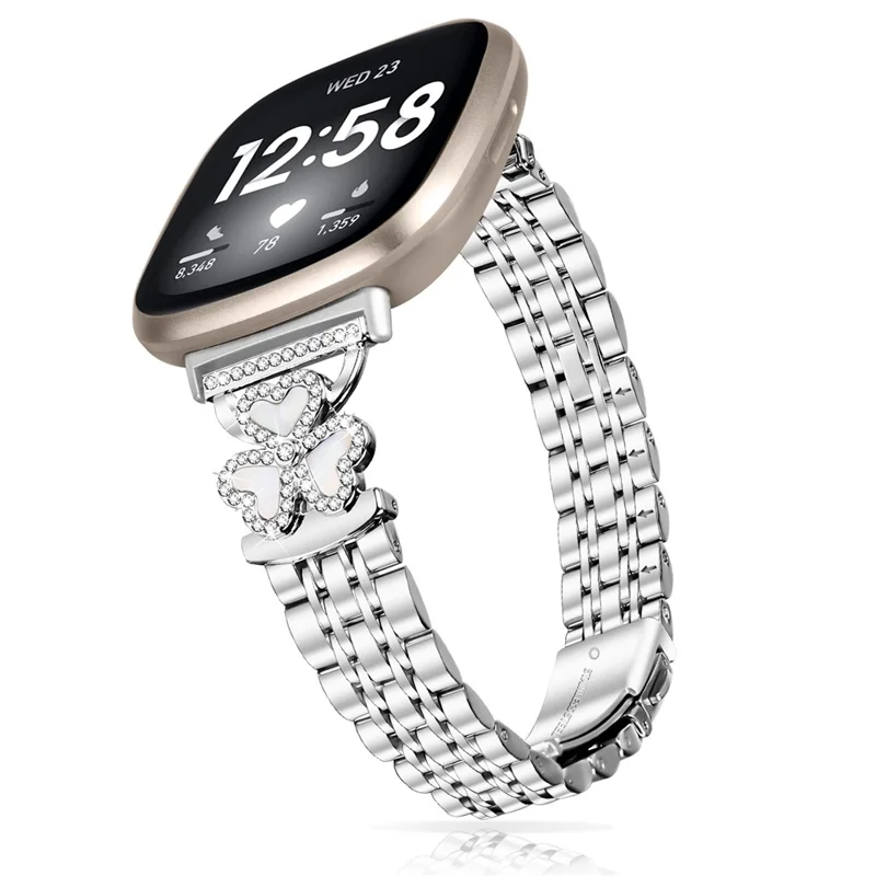 Silbernes Herz-Kleeblatt-Metallarmband für Fitbit Versa 4 / 3 / Sense 2 Uhrenarmband mit 7-Perlen-glänzendem Design