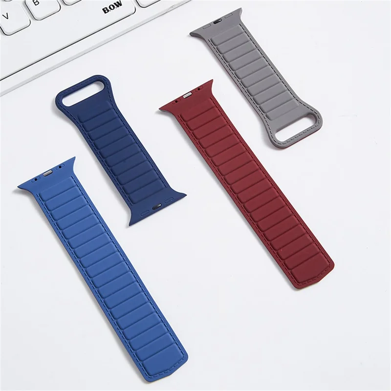 Stitched Line Pattern Silicone Strap for Apple Watch Ultra 3 2 1 49mm  /  Series 11 10 46mm  /  9 8 7 45mm  /  SE3 SE2 SE 6 5 4 44mm  /  3 2 1 42mm Loop Magnetic Watch Band - Grey / Orange
