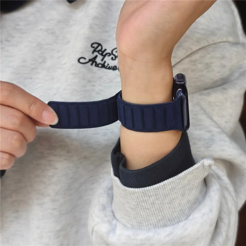 Pulseira Magnética em Camurça para Apple Watch Series 11 10 42mm / 9 8 7 41mm / SE3 SE2 SE 6 5 4 40mm / 3 2 1 38mm, Pulseira Quadrada - Azul Marinho