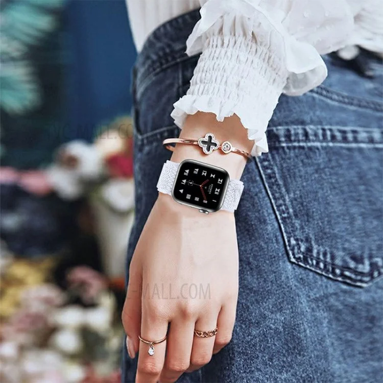 Braided Nylon Adjustable Watch Band Replacement Bracelet Strap for Apple Watch Ultra 49mm / Series 8 45mm / 7 45mm / 1 / 2 / 3 42mm 4 / 5 / 6 / SE / SE (2022) 44mm - White