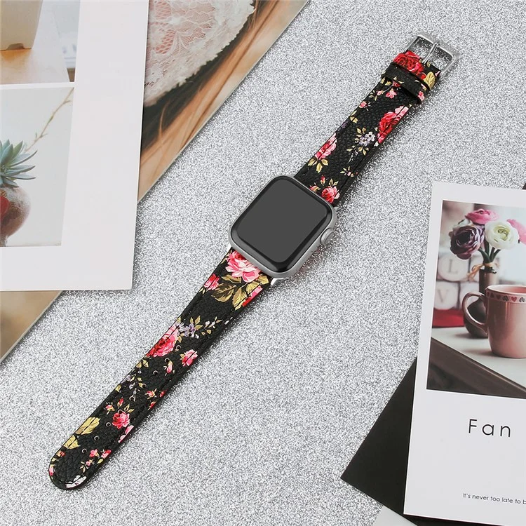 Armband für Apple Watch Series 10 9 8 7 SE 6 5 4 3 2 1 42mm 41mm 40mm 38mm Verstellbares Armband aus hochwertigem Rindsleder - Schwarz / Rosa Blume