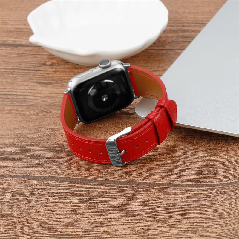 Top Layer Cowhide Genuine Leather Watch Strap Replacement Band for Apple Watch Ultra 3 2 1 49mm / Series 11 10 46mm / 9 8 7 45mm / SE3 SE2 SE 6 5 4 44mm / 3 2 1 42mm - Red