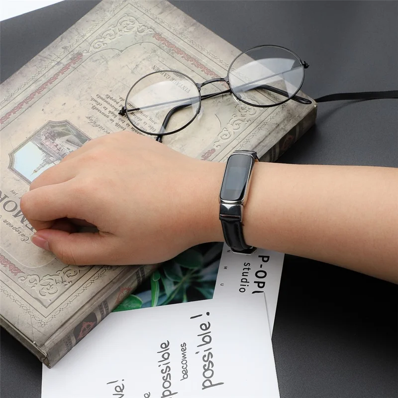 [Size L] Tool Free Soft Genuine Leather Watch Band for Fitbit Luxe/Fitbit Luxe Special Edition - Black