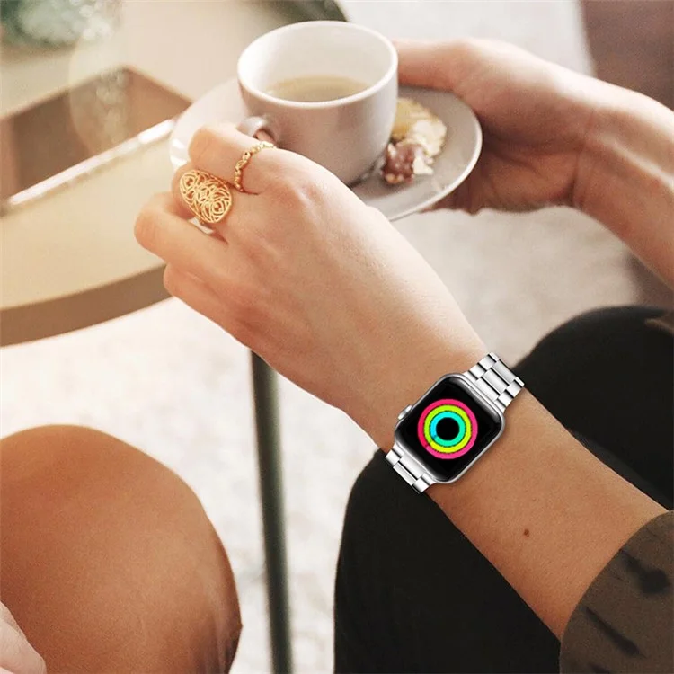Ультратонкий ремешок из нержавеющей стали с 3 бусинами для Apple Watch Series 10 42мм / 9 8 7 41мм / 6 5 4 SE SE (2022) SE (2023) 40мм / 3 2 1 38мм - серебристый