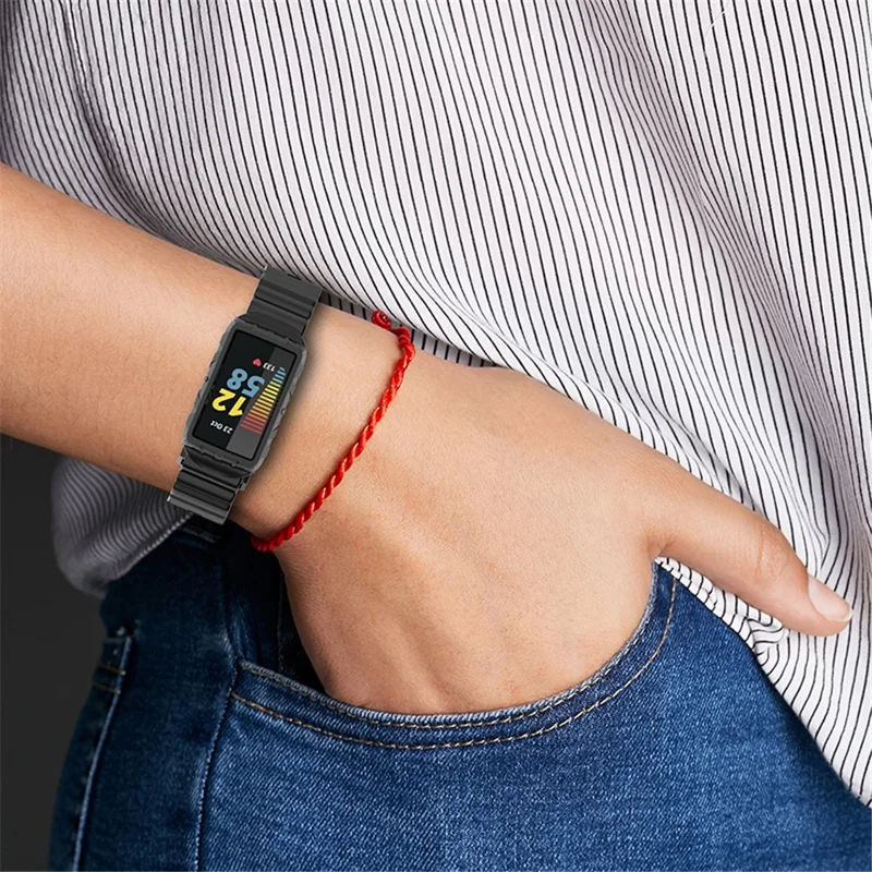 Integrated Soft TPU Strap and Watch Case Protective Cover for Fitbit Charge 4 / 4 SE / 3 / 3 SE - Black