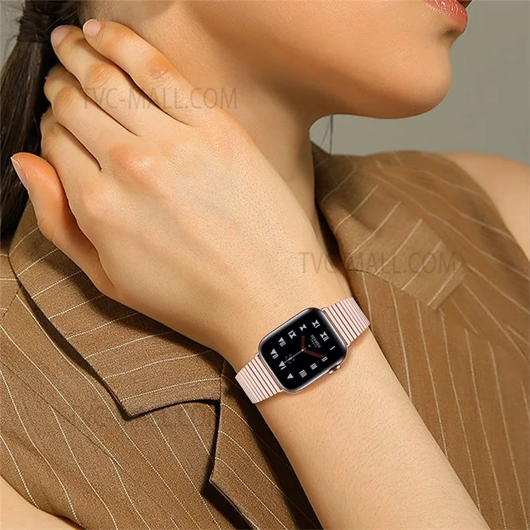 Side Textured Adjustable Stainless Steel Watch Band with Double Buckle Design for Apple Watch Series 10 46mm / Ultra 2 Ultra 49mm / 9 8 7 45mm / SE (2023) SE (2022) SE 6 5 4 44mm / 3 2 1 42mm - Pink Gold