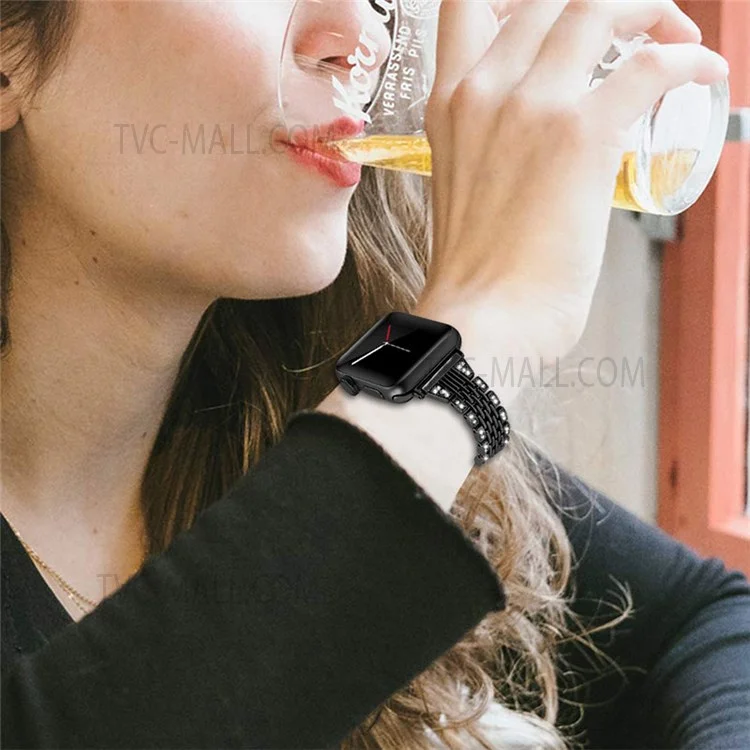 Metall-Uhrenarmband mit sieben Perlen, Rhinestones-Dekor für Apple Watch Series 10 46mm / Ultra 2 Ultra 49mm / 9 8 7 45mm / SE (2023) SE (2022) SE 6 5 4 44mm / 3 2 1 42mm - Schwarz