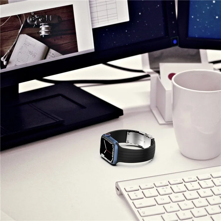 Para Apple Watch Series 10 46mm / Ultra 2 Ultra 49mm / 9 8 7 45mm / SE (2023) SE (2022) SE 6 5 4 44mm / 3 2 1 42mm Correa de Silicona a Rayas Liberación Rápida con Broche Plegable - Negro