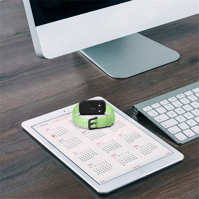 Translucent Smart Watch Band for Huawei Band 7, Soft Silicone Adjustable Wrist Strap Replacement - Transparent White