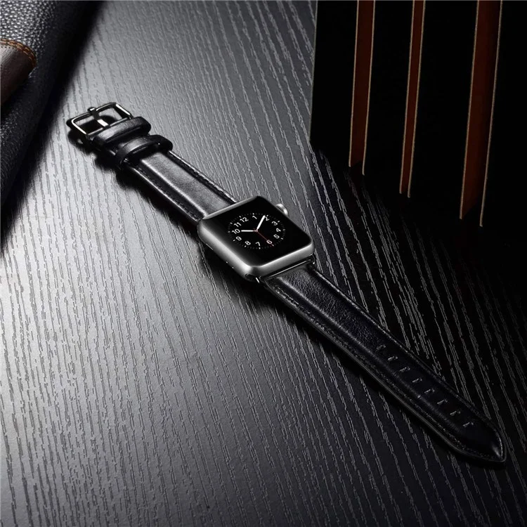 A011 Para Apple Watch Series 10 46mm / Ultra 2 Ultra 49mm / 9 8 7 45mm / SE (2023) SE (2022) SE 6 5 4 44mm / 3 2 1 42mm Crazy Horse Texture Cowhide Leather Wrist Band Smartwatch Replacement Strap - Negro