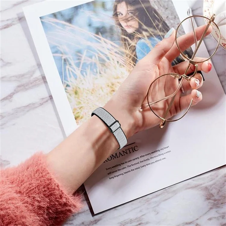 For Xiaomi Mi Band 7 Elastic Replacement Loop Band Nylon Stretch Braided Sport Adjustable Wristband Strap - Black/White