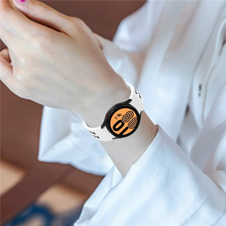 Para Samsung Galaxy Watch6 40mm 44mm / Watch6 Classic 43mm 47mm / Watch 5 40mm 44mm / 5 Pro 45mm / Watch4 40mm 44mm Dual-Color Replacement Watch Strap 20mm Silicone Watchband - Branco / Preto