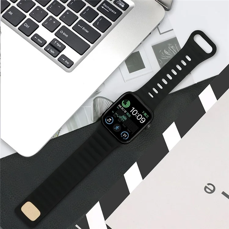 per apple watch ultra 49mm / se / se (2022) 44mm / serie 7 / 8 45mm / 4 / 5 / 6 44mm / 3 / 2 / 1 42 mm a rilascio rapido orologio silicone watch cingh shoster watchband con pulsante - nero