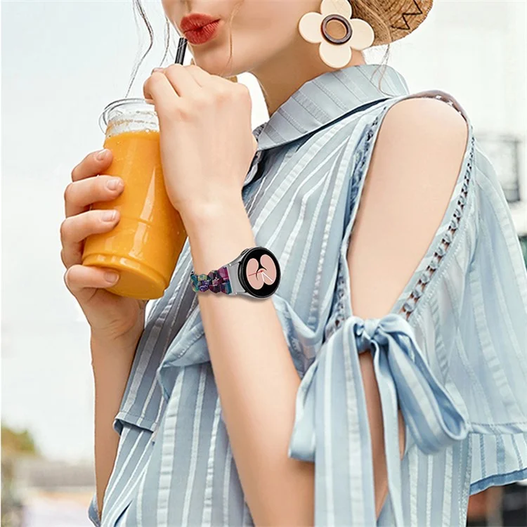 Für Samsung Galaxy Watch6 40mm 44mm / Watch6 Classic 43mm 47mm / Watch 5 40mm 44mm / 5 Pro 45mm / Watch4 40mm 44mm Harz-Uhrarmband mit Schnellverschluss - Lila Grüne Blume