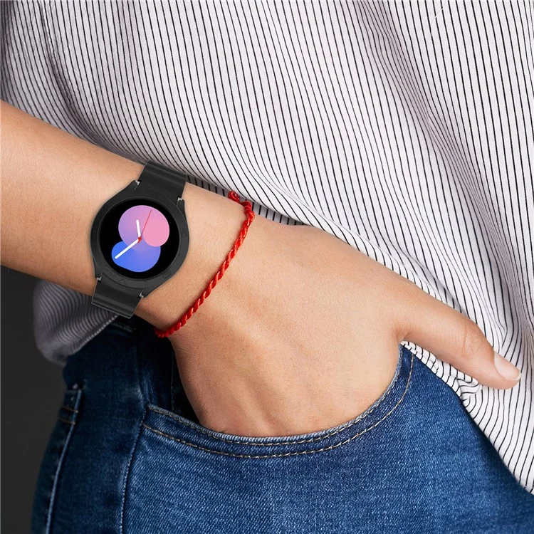 For Samsung Galaxy Watch5 44mm / Watch4 44mm Replacement Silicone Strap Adjustable Wrist Band with PC Watch Case - Black