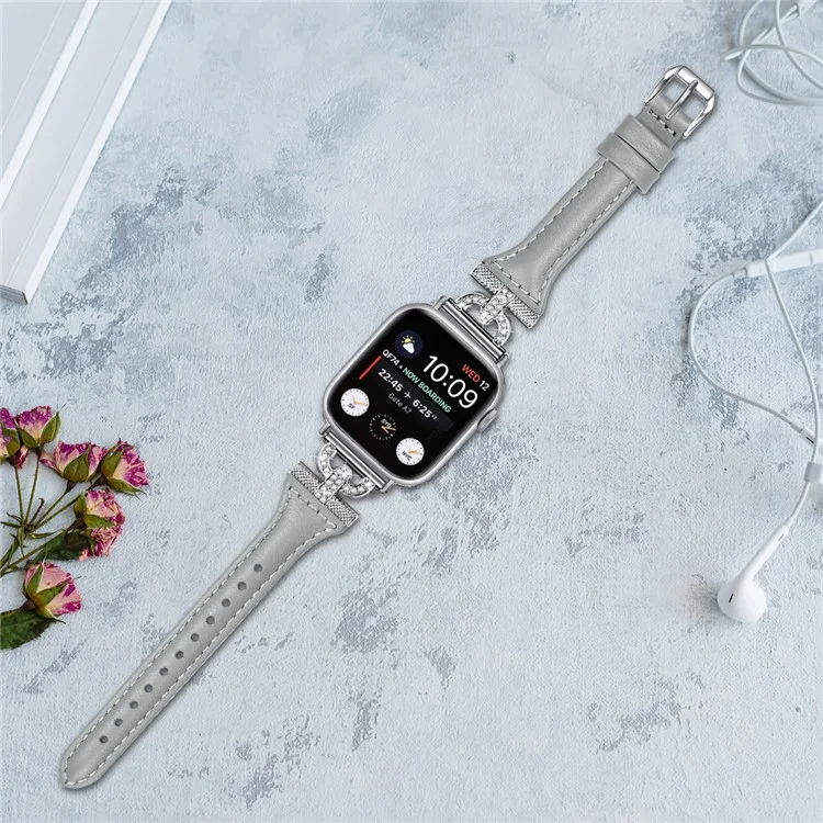 Correa de Reloj de Hebilla de Plata para Apple Watch Series 10 46mm / Ultra 2 Ultra 49mm / Series 9 8 7 45mm / 6 5 4 SE (2023) SE (2022) SE 44mm / 3 2 1 42mm, Decoración de Rhinestone Cuero Auténtico de Vaca - Gris